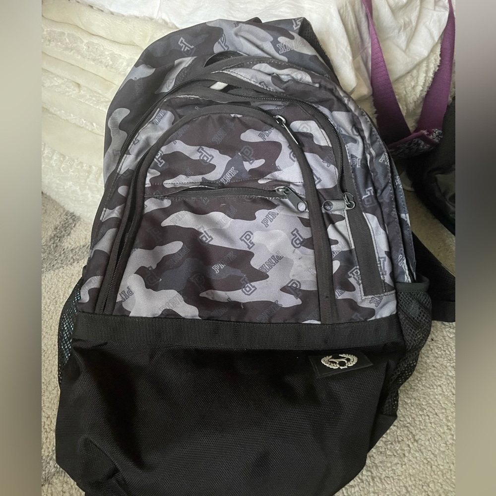 pink vs backpack
